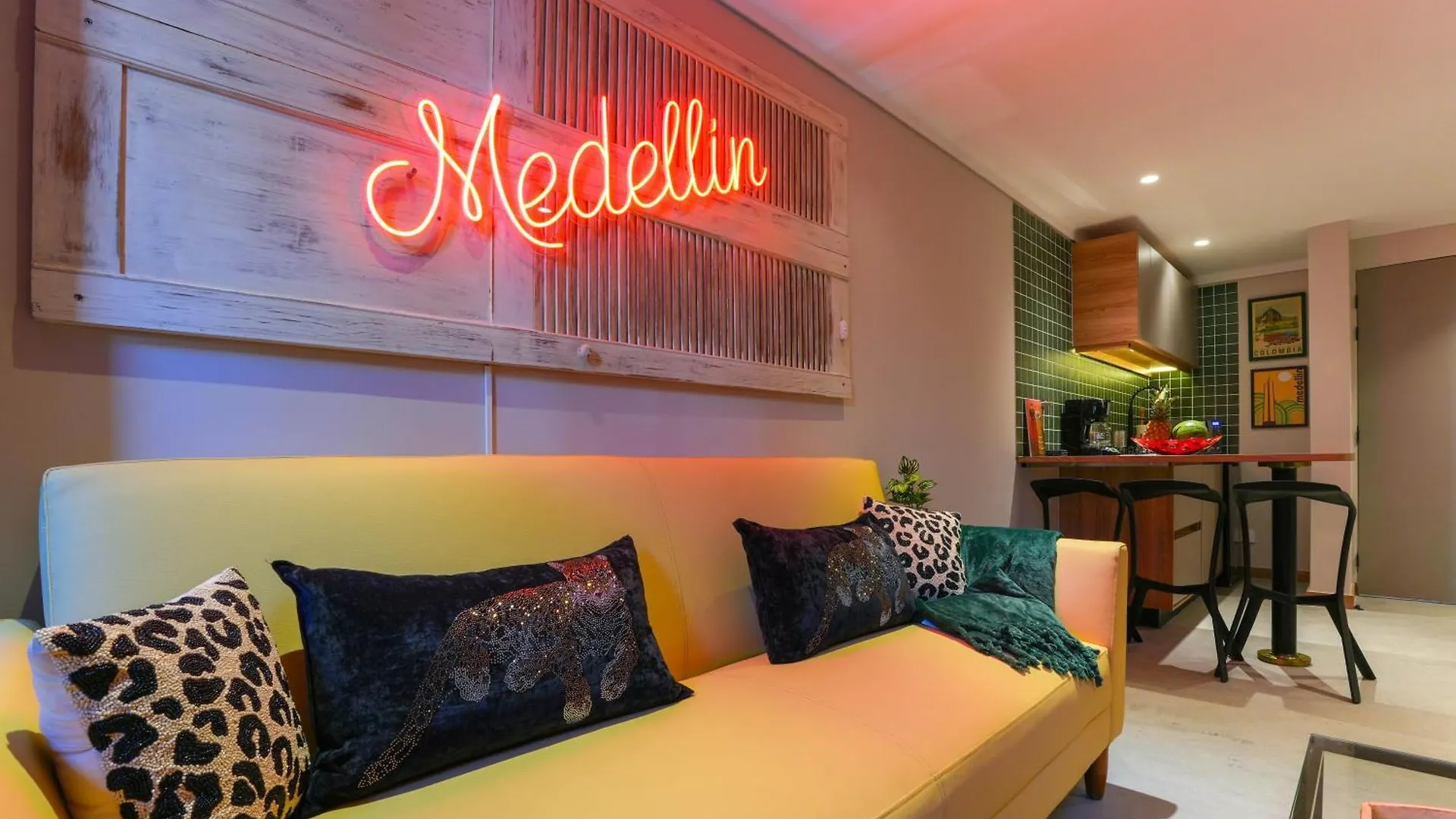 Apartamentos Ayamonte By Housy Host Medellín